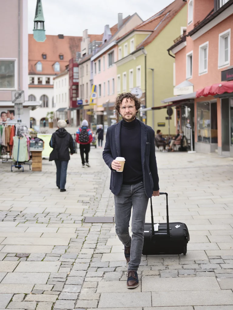 Viele Künstler kehren für ein Konzert immer wieder gern nach Neumarkt zurück, wie Pianist Martin Helmchen, der im Reitstadel bereits eine CD eingespielt hat.