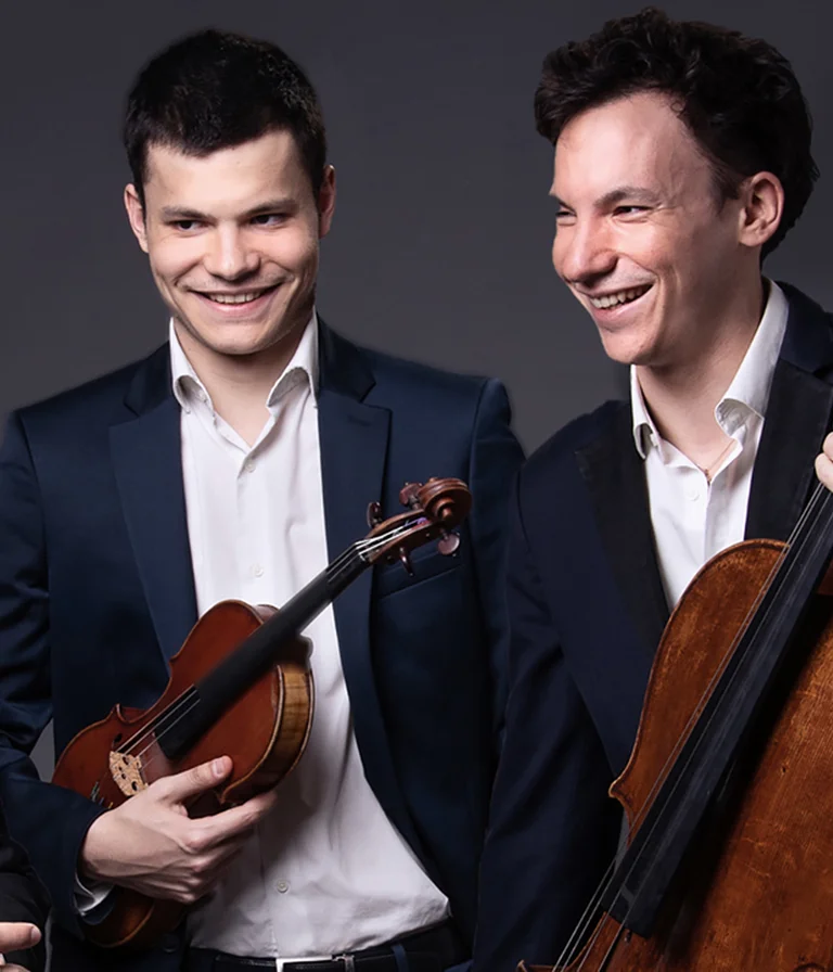 Trio Moreau: Jérémie Moreau, Klavier – David Moreau, Violine – Edgar Moreau, Violoncello